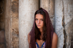 Woman_outside_Sepulchre-1