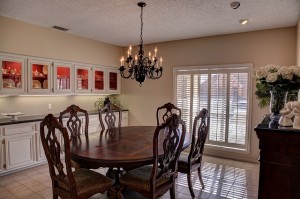 dining-room-469298_640