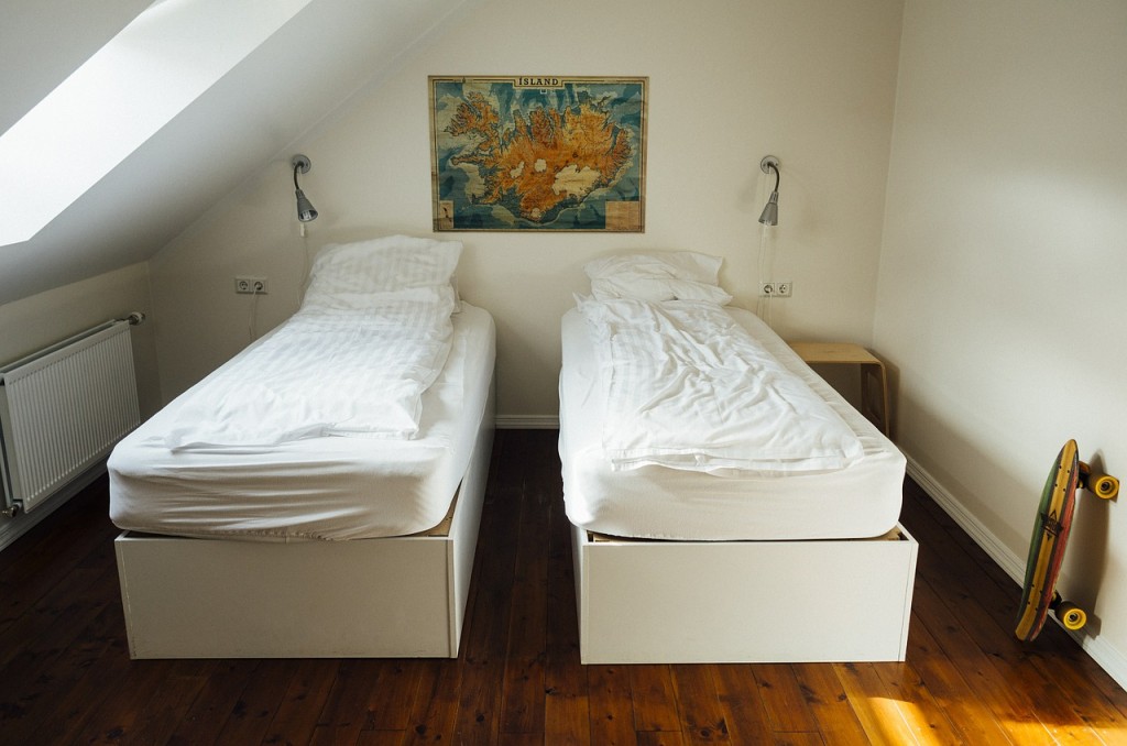 Image of bedroom for dorm living and bulimia recovery