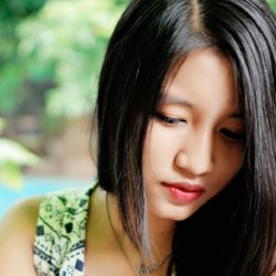 Woman struggling with Structure in Eating Disorder Recovery