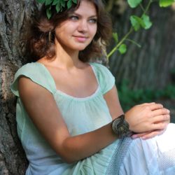 Girl struggling with Binge Eating Disorrder