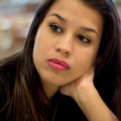 Woman struggling with Orthorexia