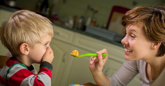 Mother creating Healthy Eating Habits