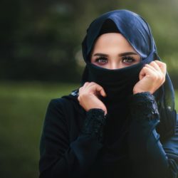 Arabian woman taking Eating Disorder Test