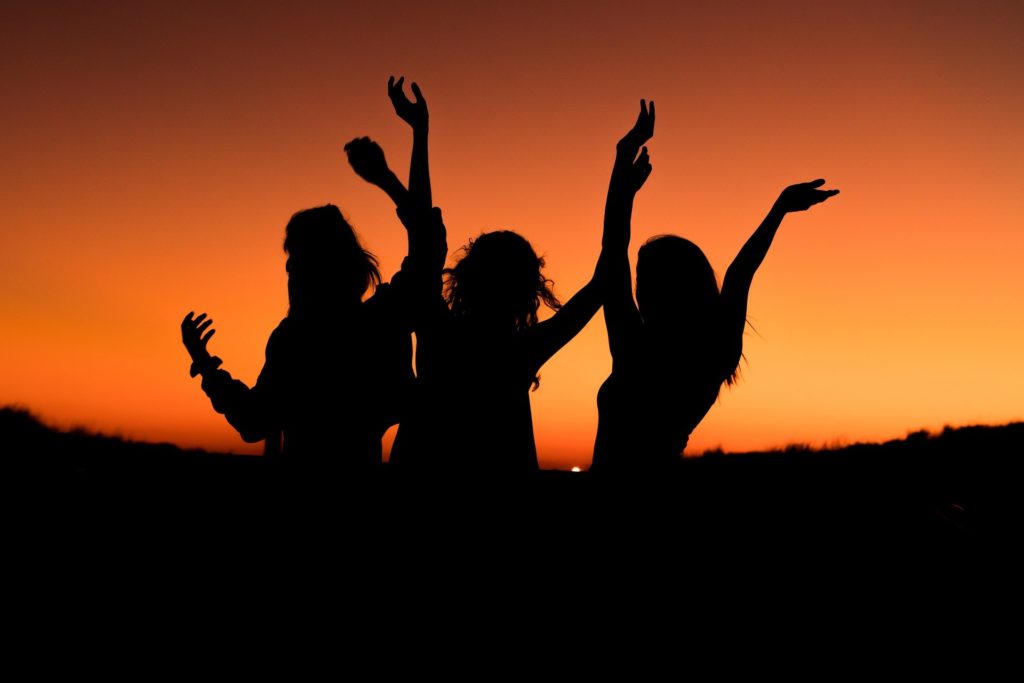 Ladies Dancing in relation to views of the body