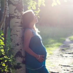 Pregnant Lady dealing with an eating disorder during the holidays