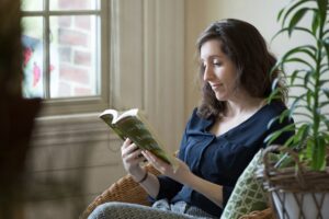 McLean Center - Lady Reading a Book - 11-18-21